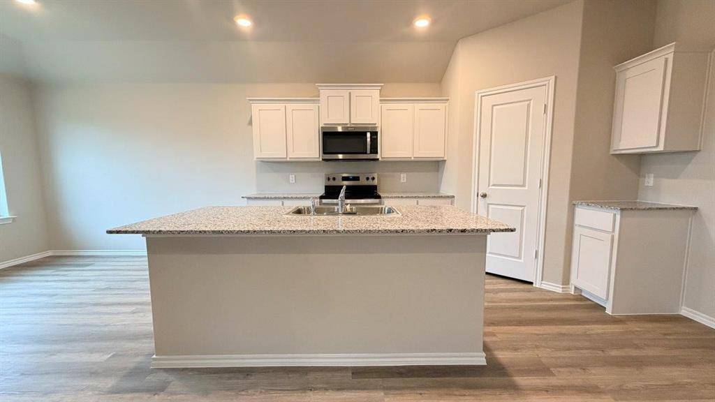 Cleburne, TX 76033,556 ARROYO Drive