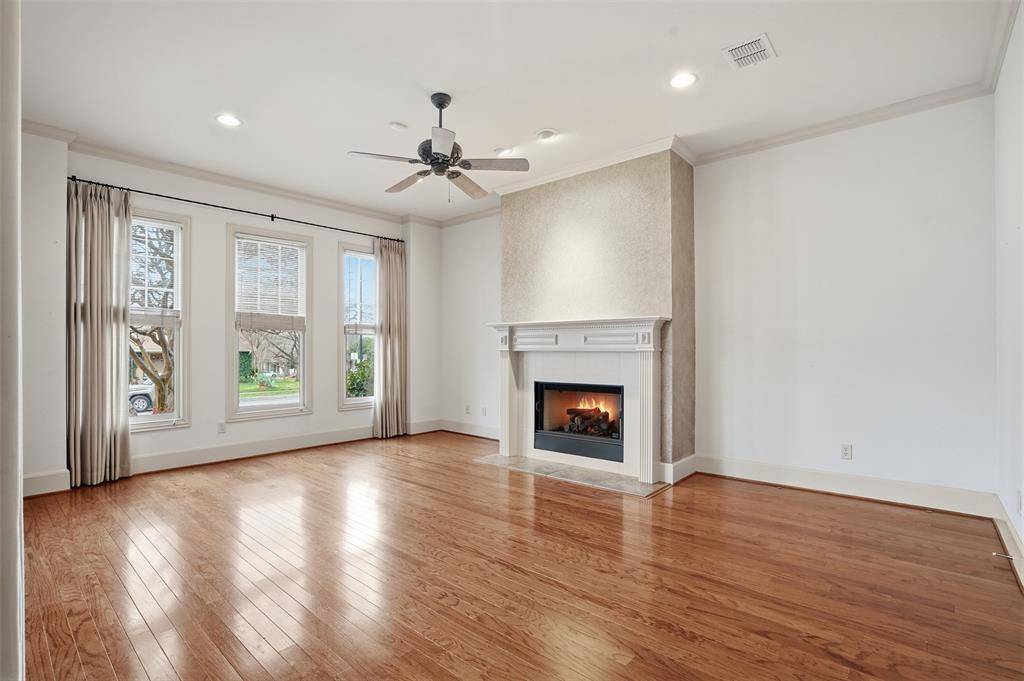 Fort Worth, TX 76107,3732 Clarke Avenue