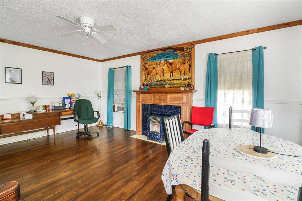 Coleman, TX 76834,605 W Walnut Street