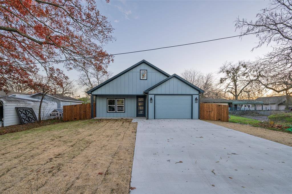 Whitewright, TX 75491,411 W Elm Street