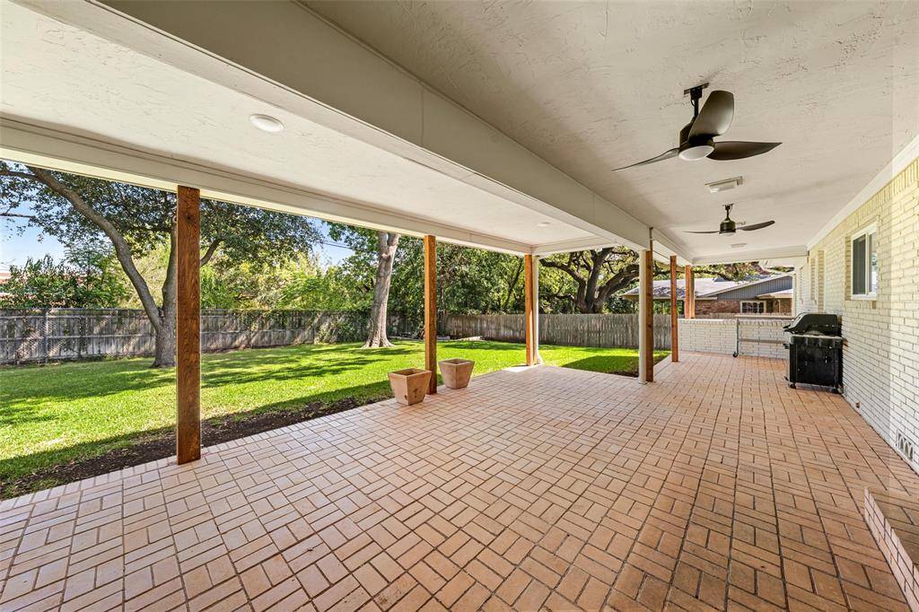 Waco, TX 76710,1701 Royal Oaks Drive