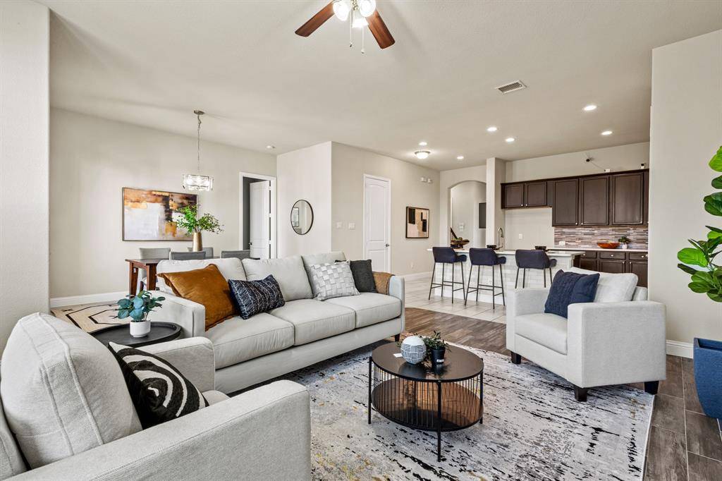 Arlington, TX 76001,7203 Fallen Crest Lane