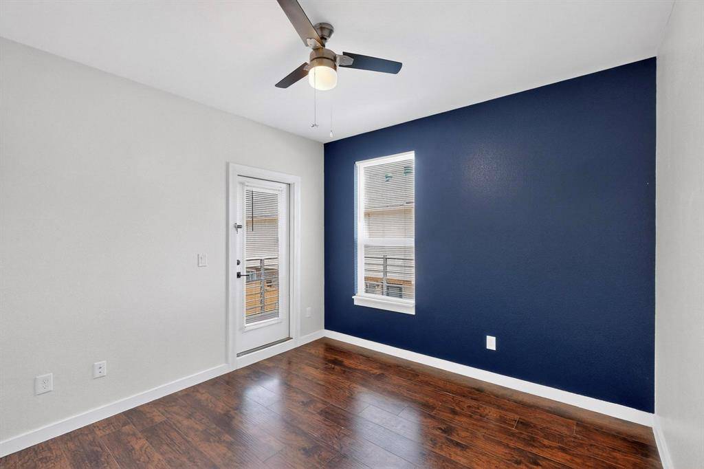 800 S Welch Street #208, Denton, TX 76201