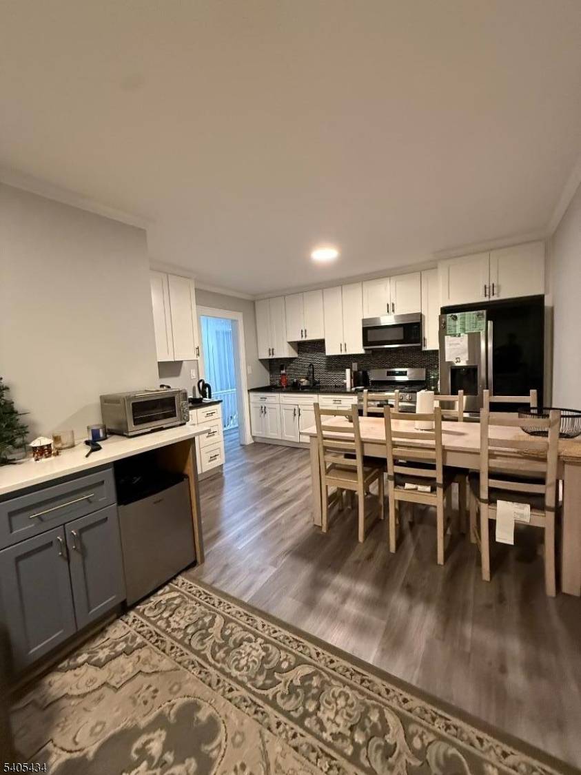 Linden City, NJ 07036,210 E Henry St