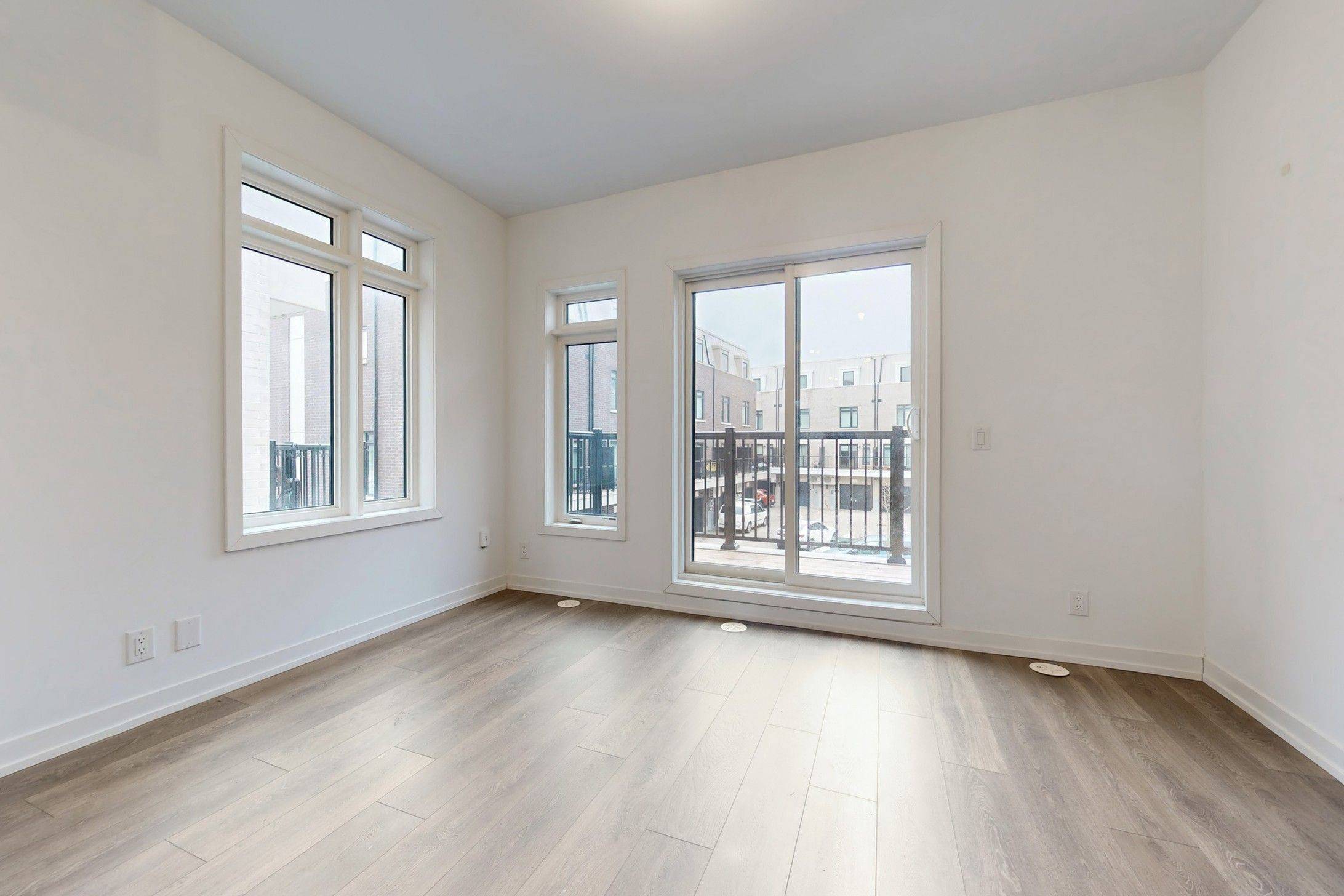 Toronto C13, ON M4A 1C5,68A Tisdale AVE