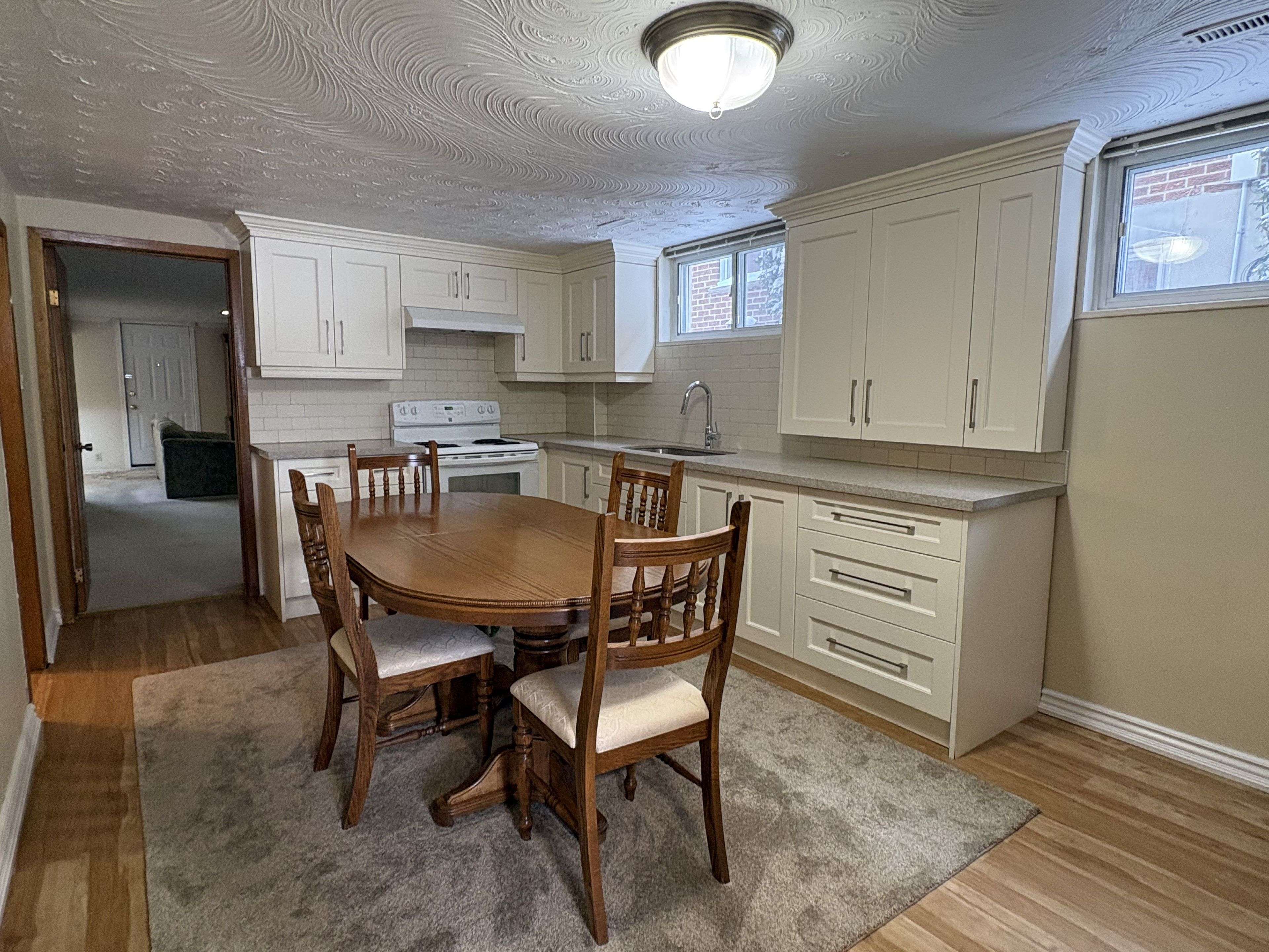 Toronto C15, ON M2H 2X2,61 Navaho DR #Lower