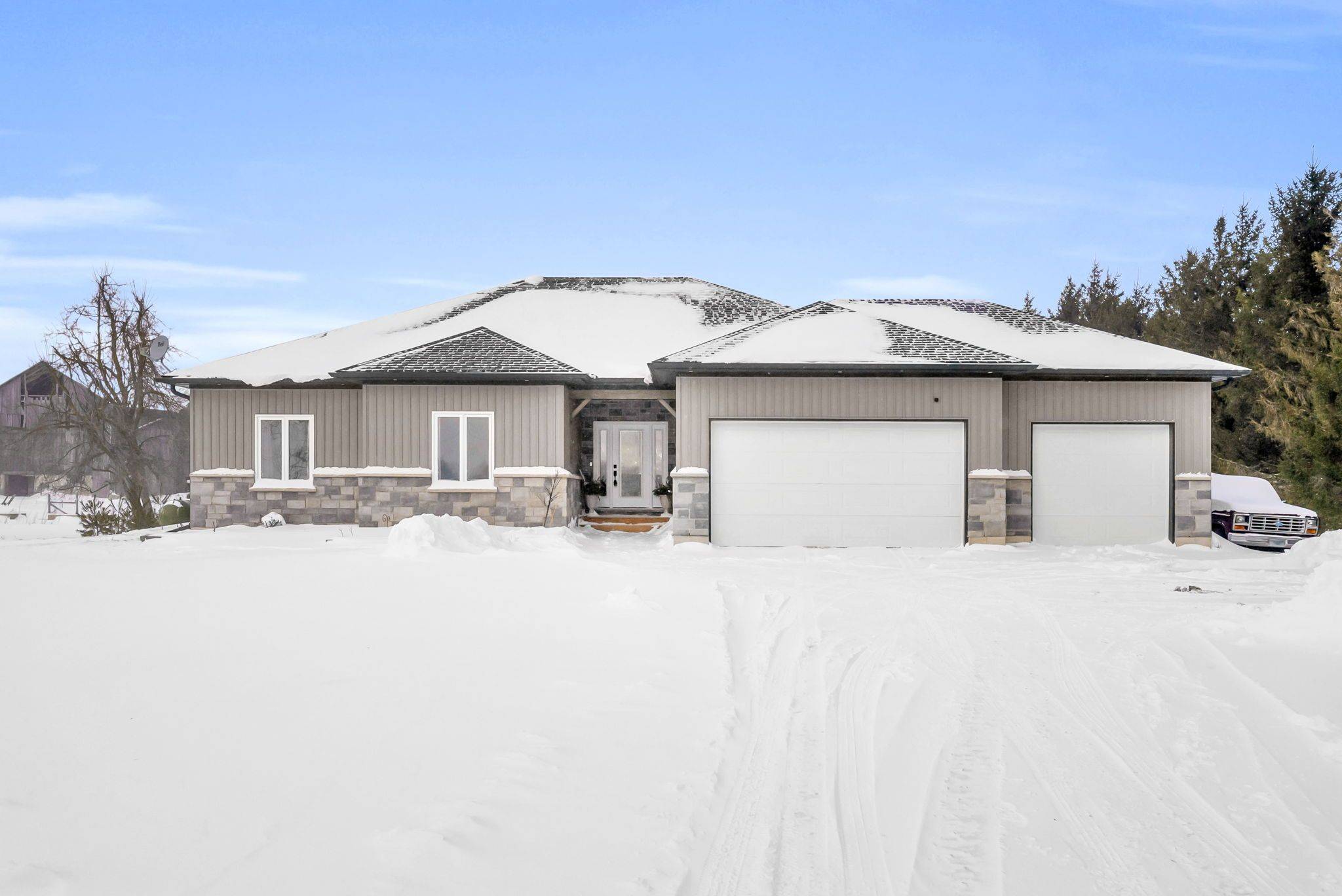 Mulmur, ON L9V 0W4,706183 County Rd 21 N/A