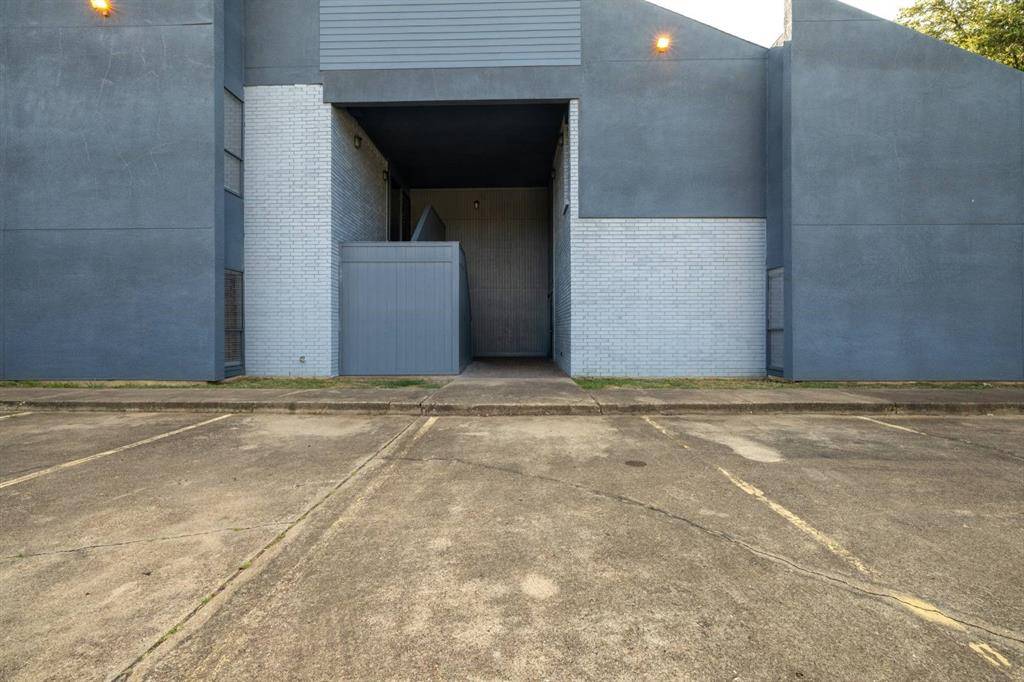 2401 Garden Park Court, Arlington, TX 76013