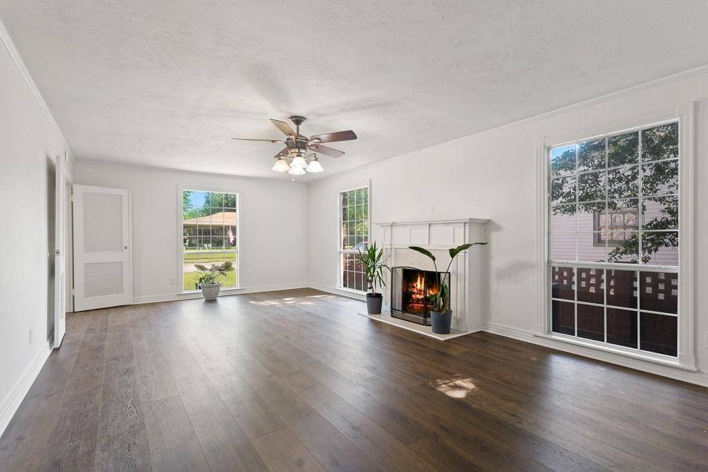 Mineola, TX 75773,519 W Buchanan Street