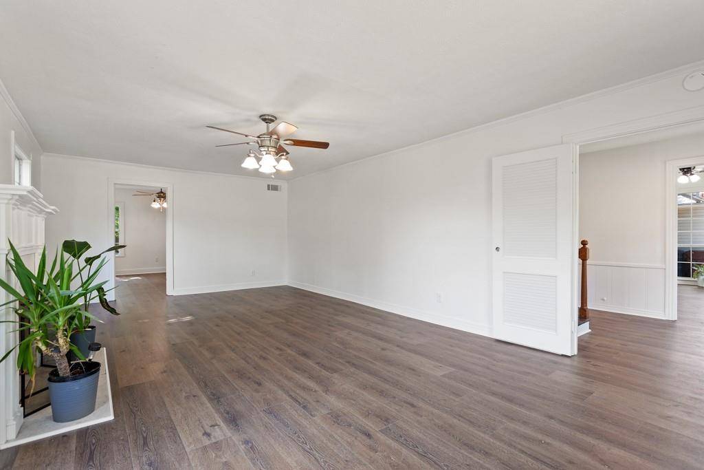 Mineola, TX 75773,519 W Buchanan Street