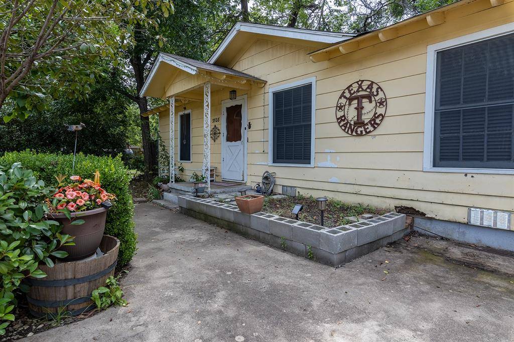 Fort Worth, TX 76119,3528 Kellis Street