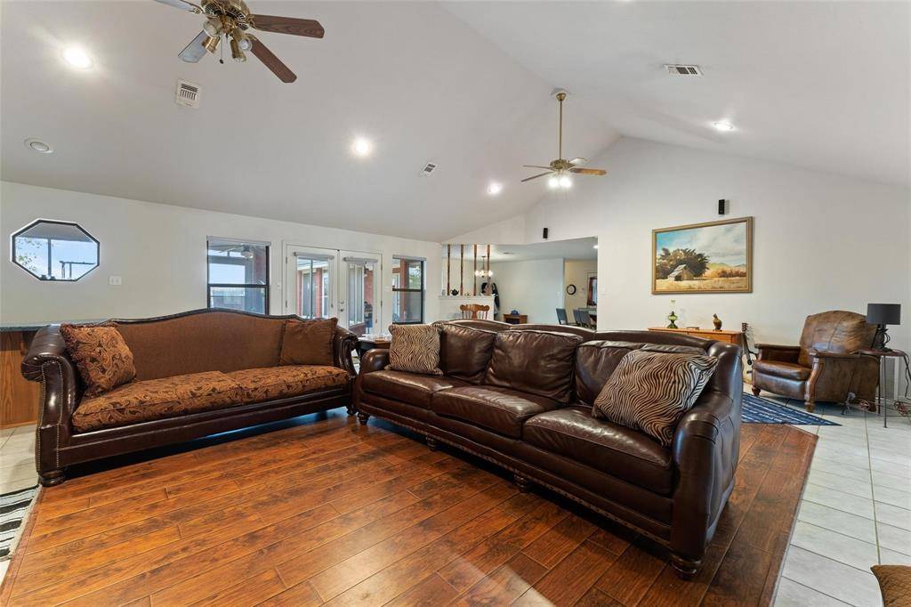 Comanche, TX 76442,375 County Road 401