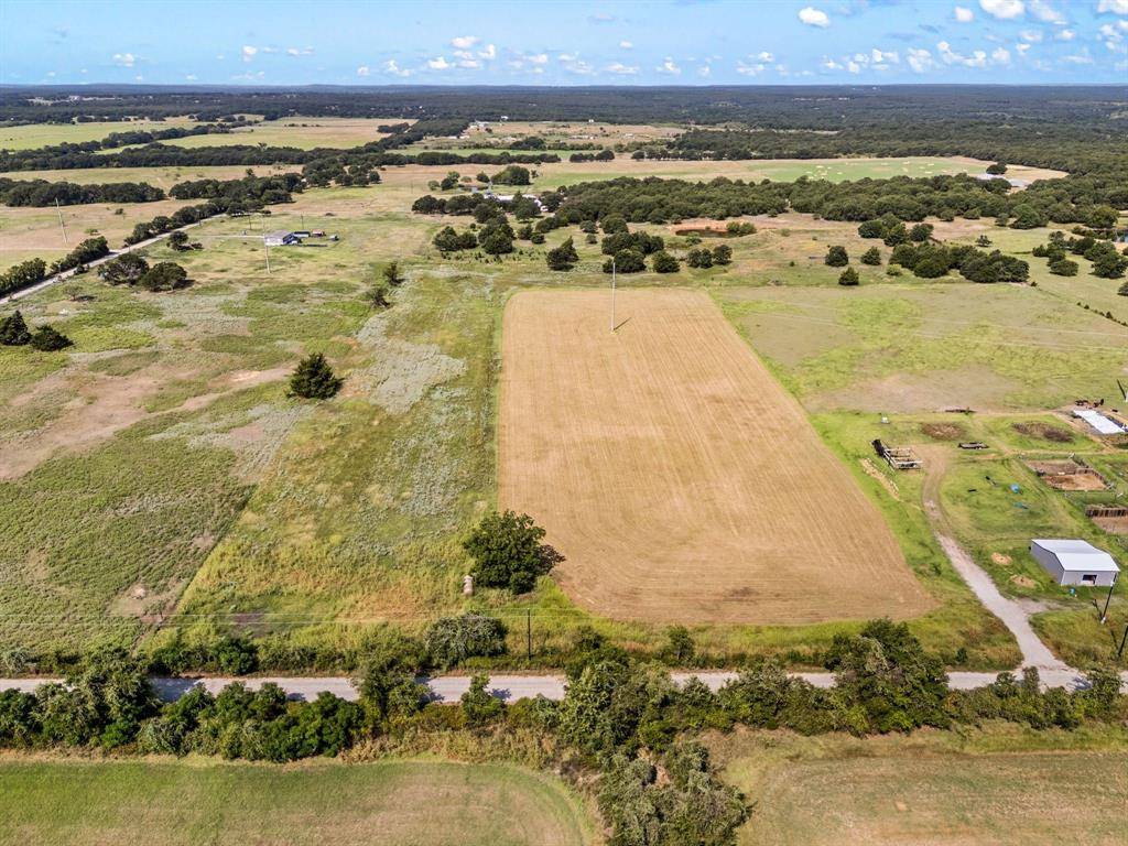 Sunset, TX 76270,836 County Road 1895