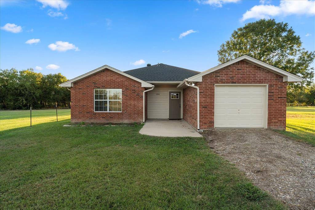 Corsicana, TX 75109,104 SE County Road 3046