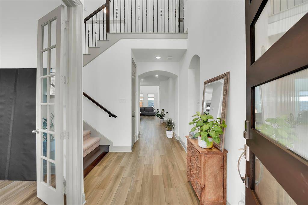 Arlington, TX 76005,1807 Coopers Hawk Drive