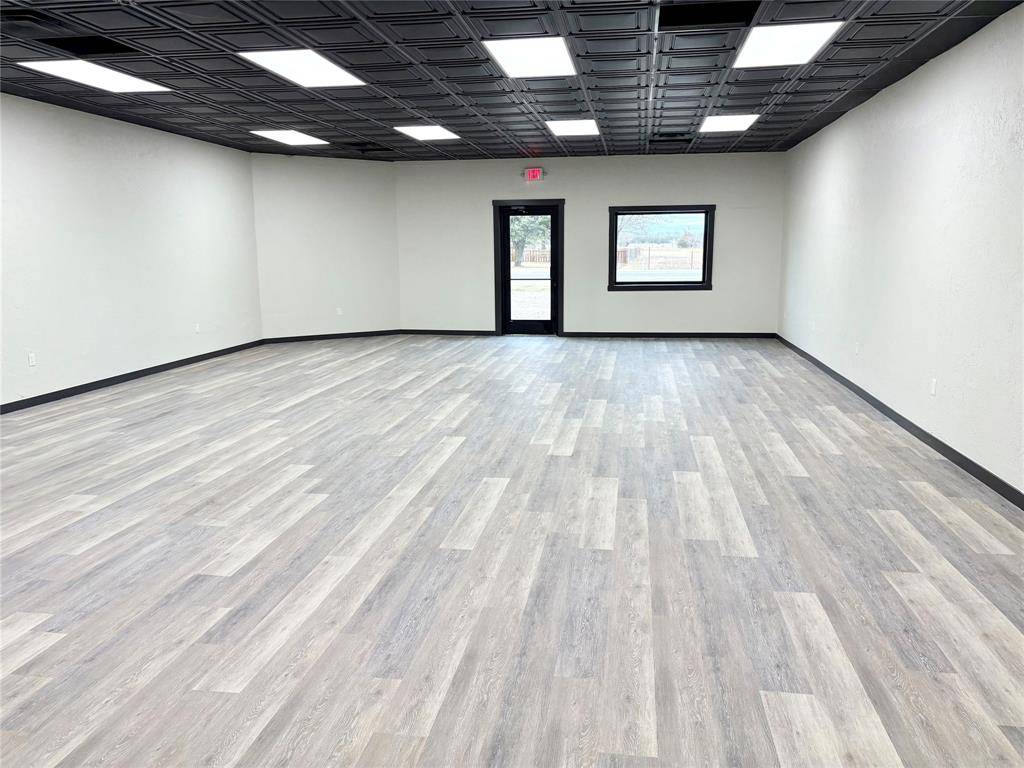 Whitesboro, TX 76273,27790 State Highway 56 #D