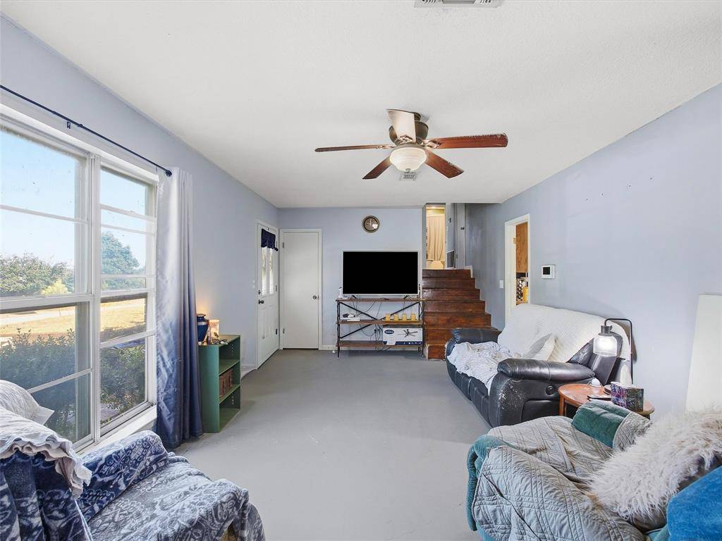 Bowie, TX 76230,507 Galia Street