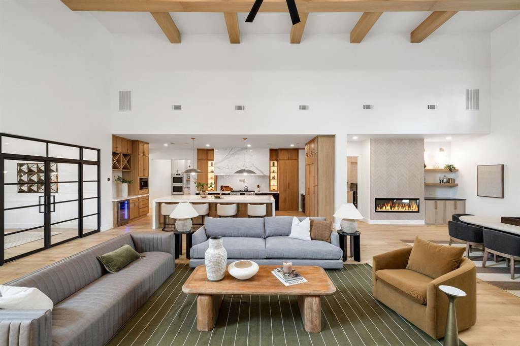 Dallas, TX 75230,7507 Lavendale Avenue