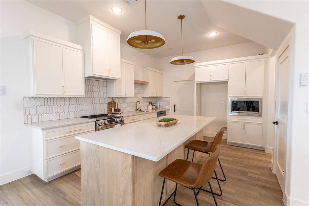 Fort Worth, TX 76110,2900 8th Avenue