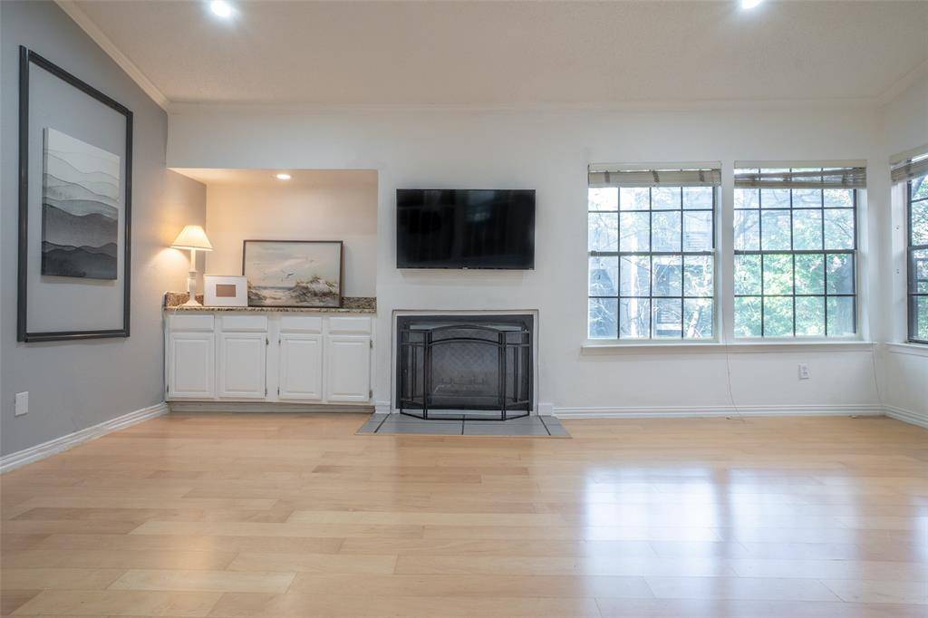 6107 Summer Creek Circle, Dallas, TX 75231