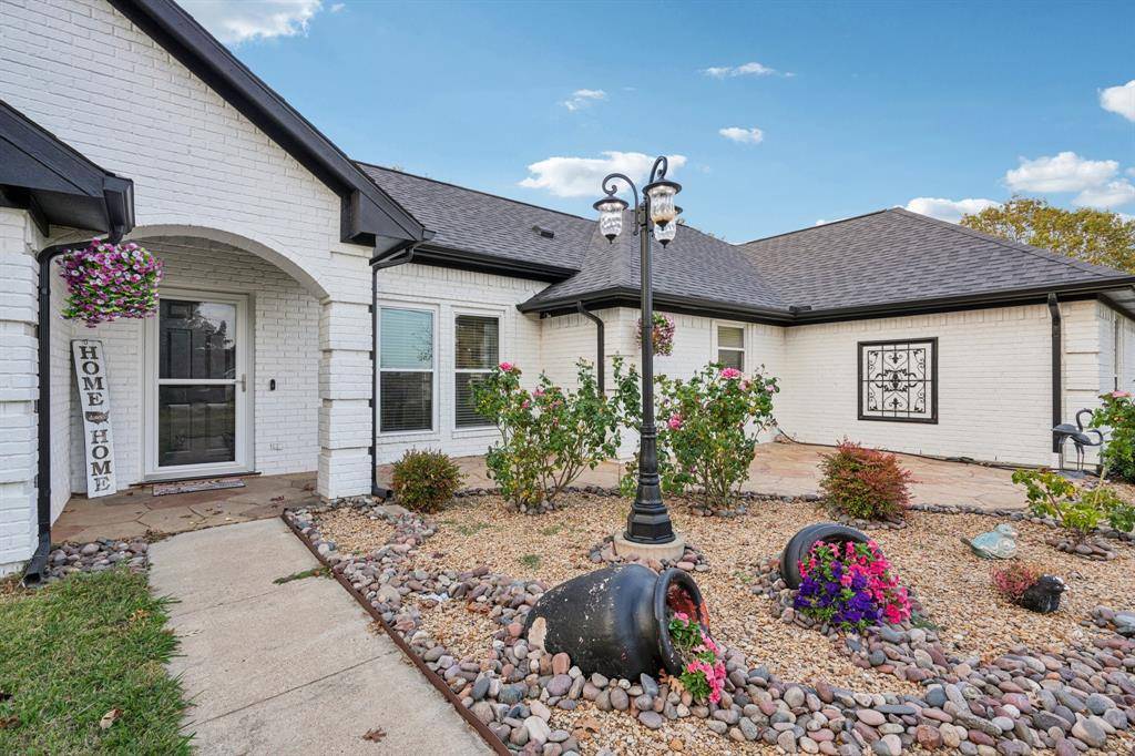 Forney, TX 75126,10072 Manor Way