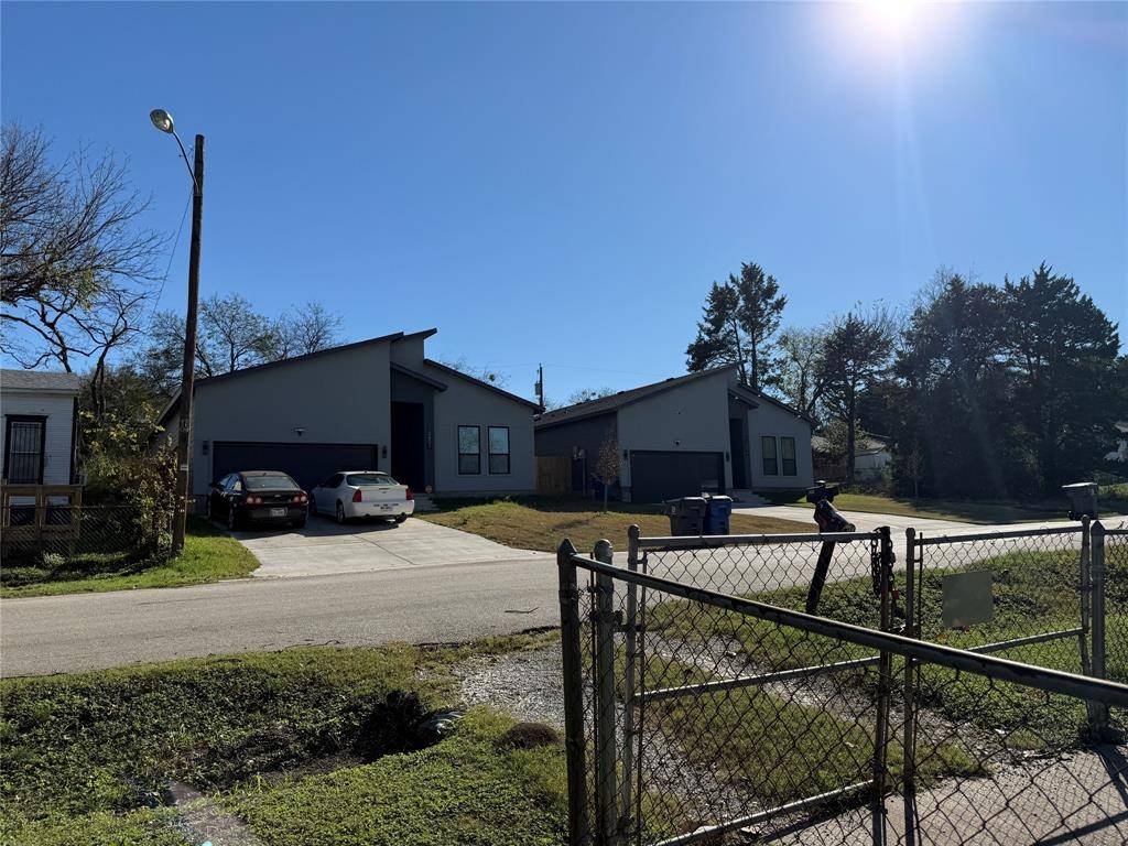 Dallas, TX 75241,2607 Fatima Avenue