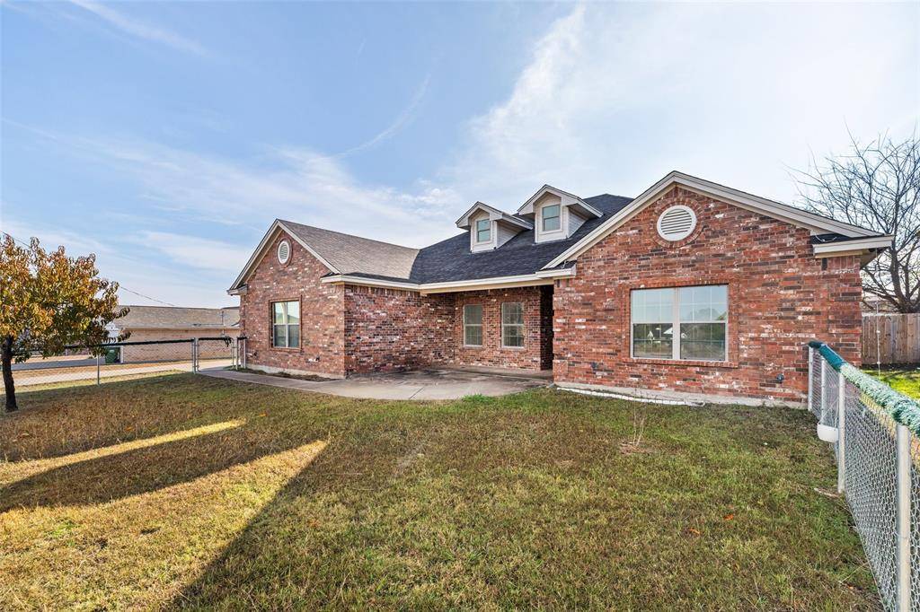 Granbury, TX 76048,1309 W Chippewa Trail