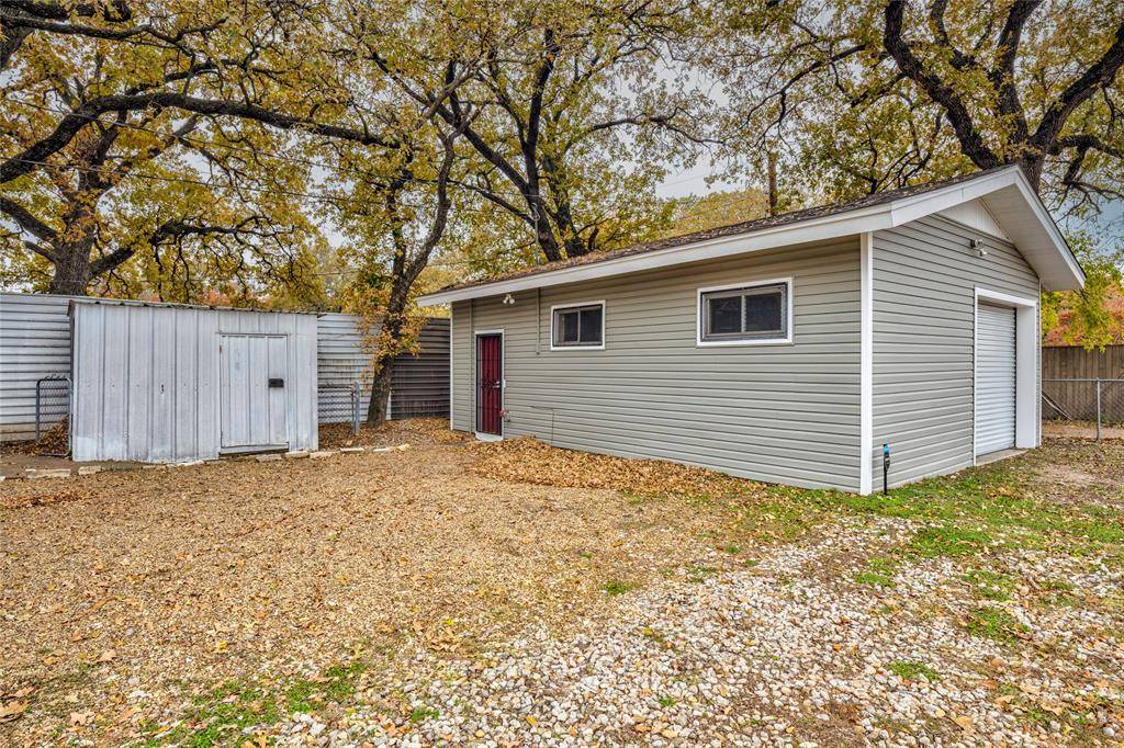 Dallas, TX 75235,2611 W Amherst Avenue