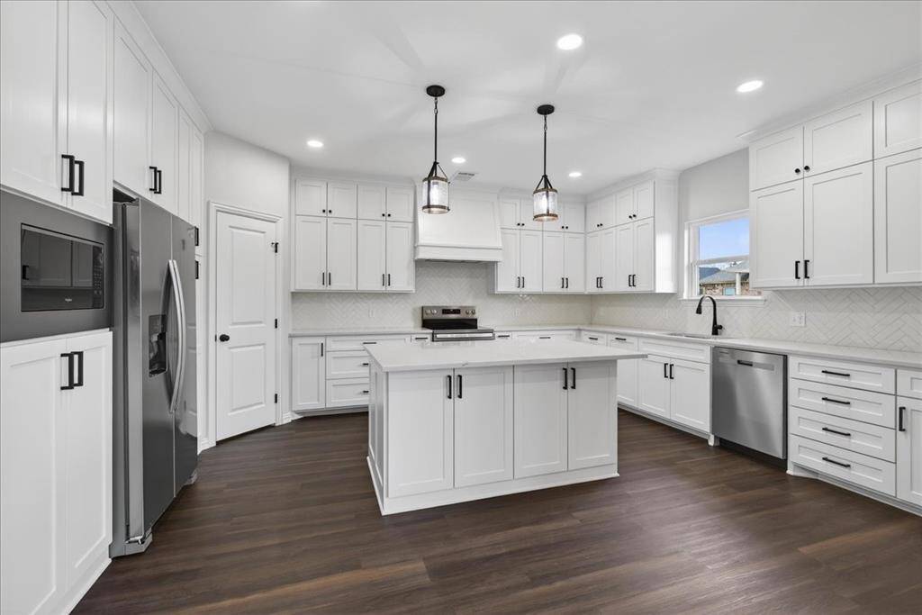 Mabank, TX 75147,117 Bexar Street