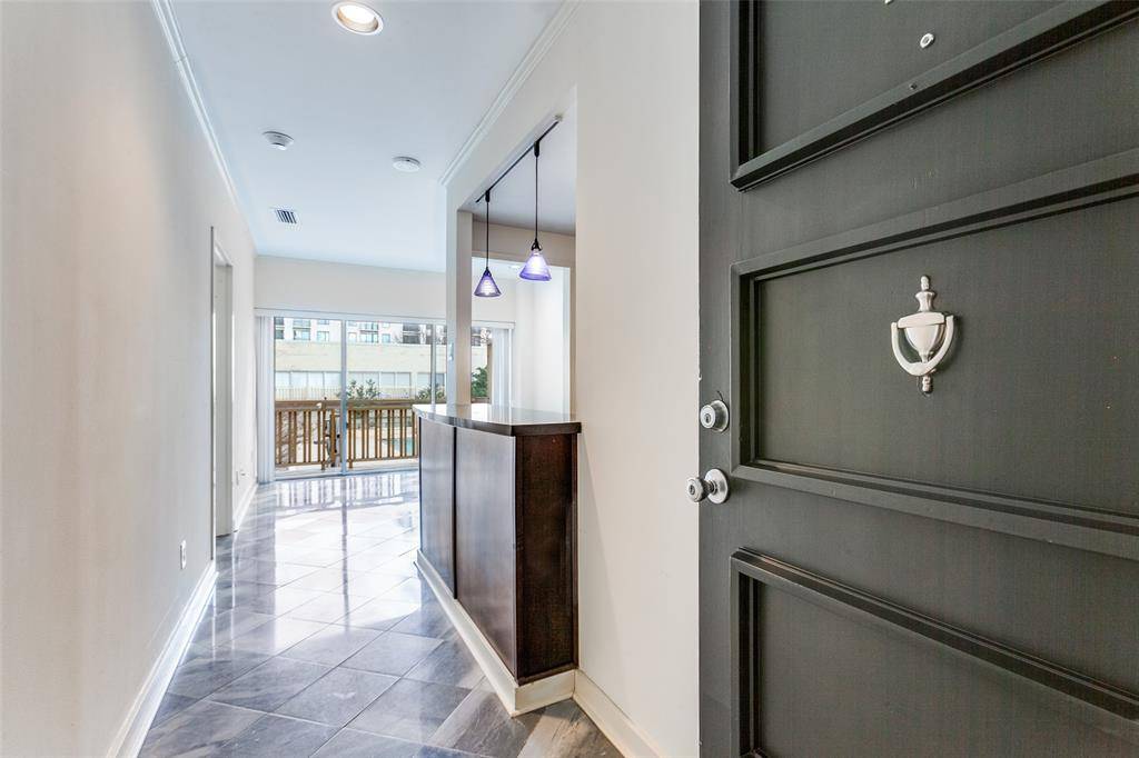 Dallas, TX 75225,6211 W Northwest Highway #G205