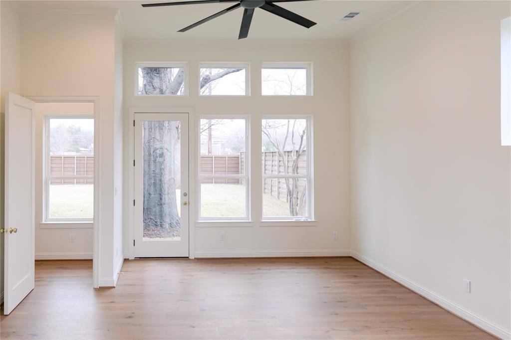 Dallas, TX 75229,10930 Beauty Lane