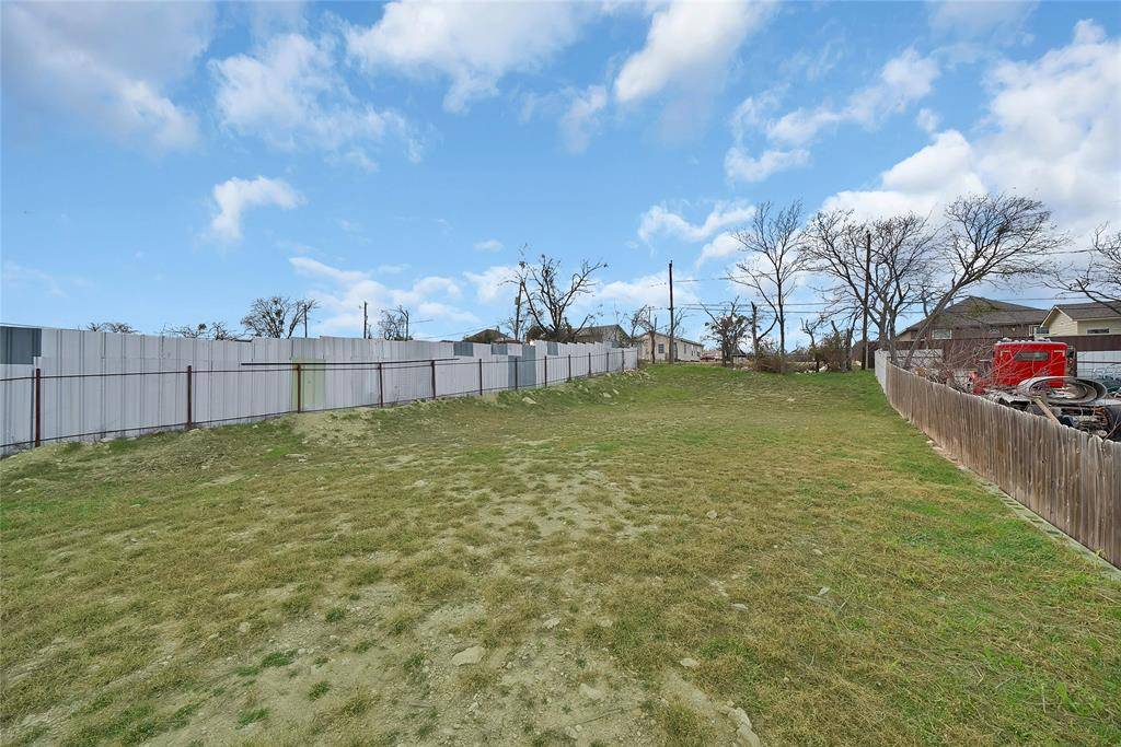 Fort Worth, TX 76106,2909 Pearl Avenue