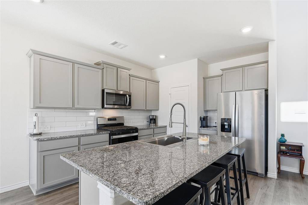 Aubrey, TX 76227,9816 Daisy Mae Lane