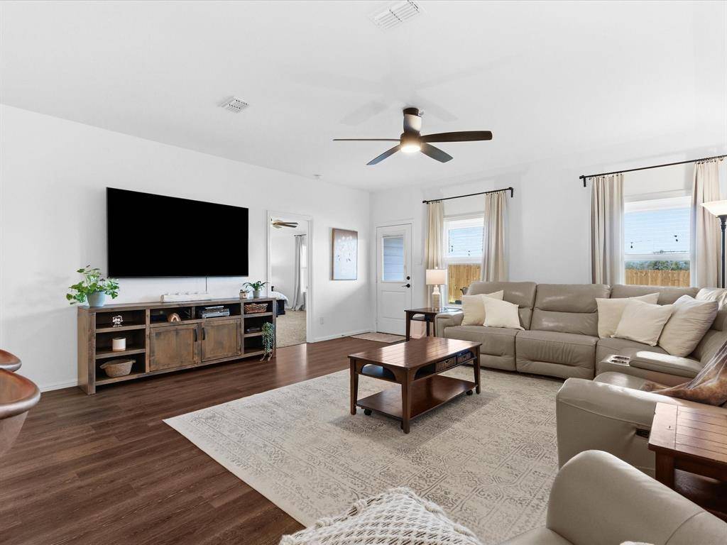 Fort Worth, TX 76247,1377 Dillard Creek Drive