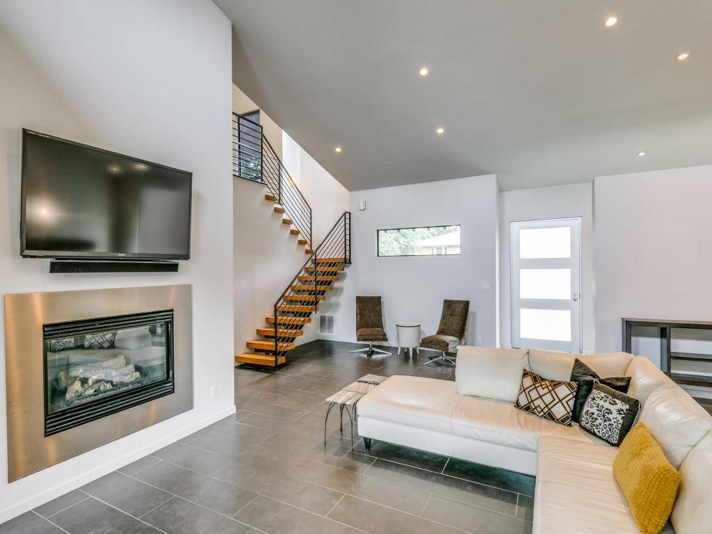 Dallas, TX 75208,919 Knott Place