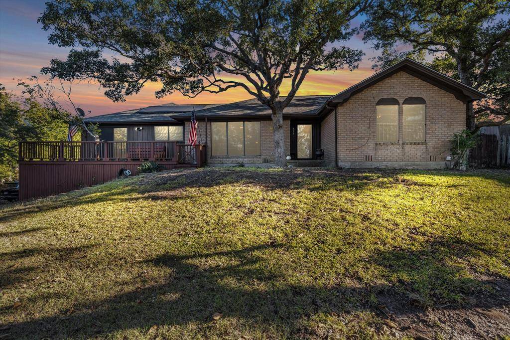 Woodway, TX 76712,837 White Oak Drive
