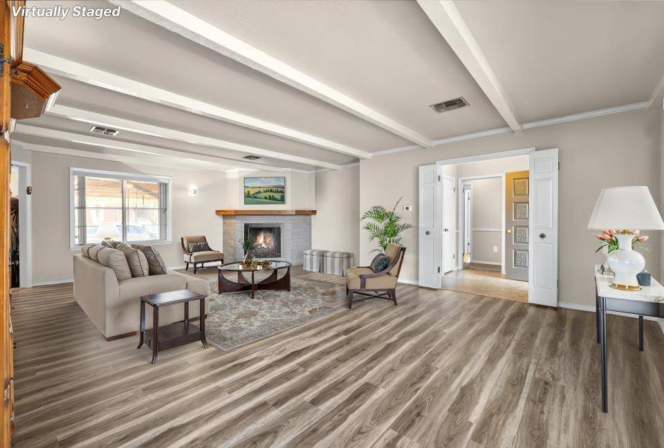 Woodway, TX 76712,837 White Oak Drive