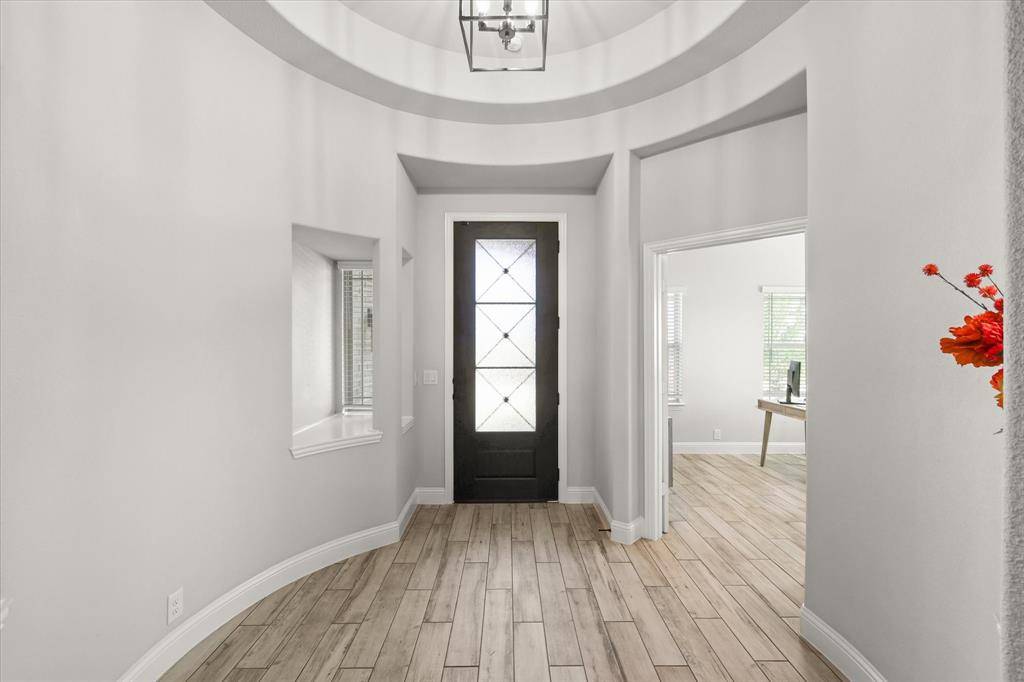 Desoto, TX 75115,933 Homestead Drive