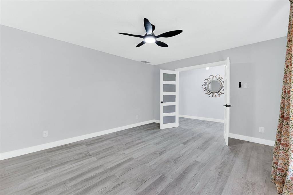 Dallas, TX 75228,5821 Clendenin Avenue