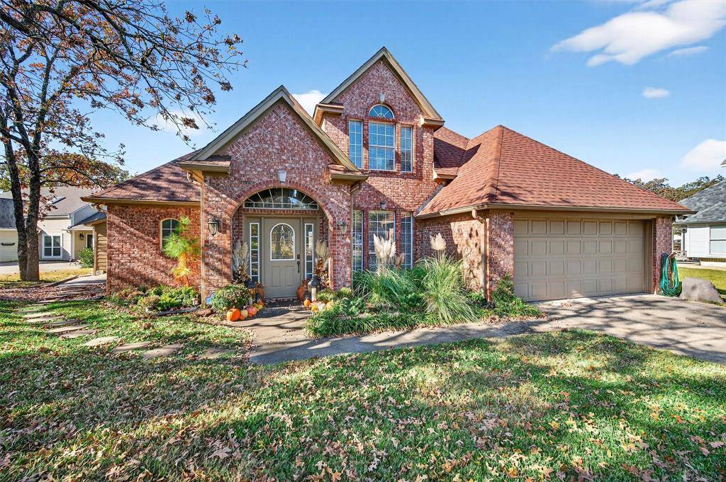 Lake Kiowa, TX 76240,100 Mohawk Cove