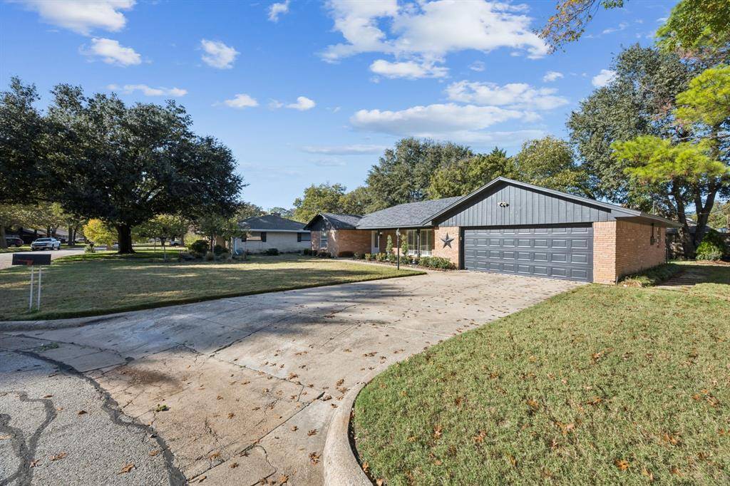 Arlington, TX 76012,1505 Oak Glen Court