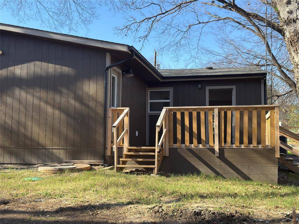 Quinlan, TX 75474,10095 Comanche