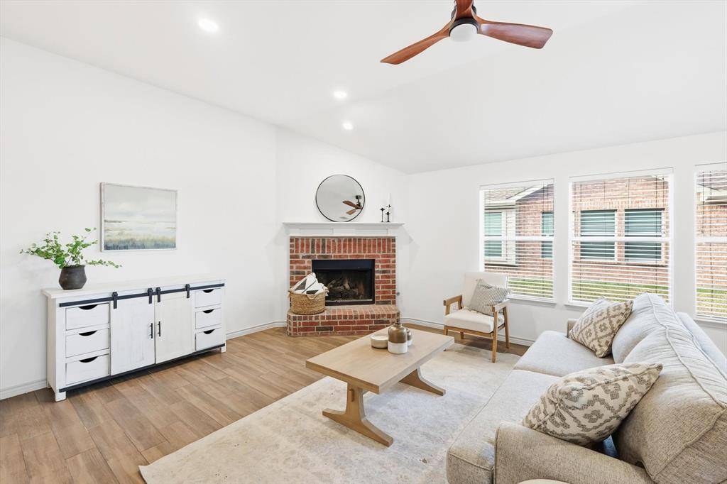 North Richland Hills, TX 76180,6948 Prairie Dawn Lane