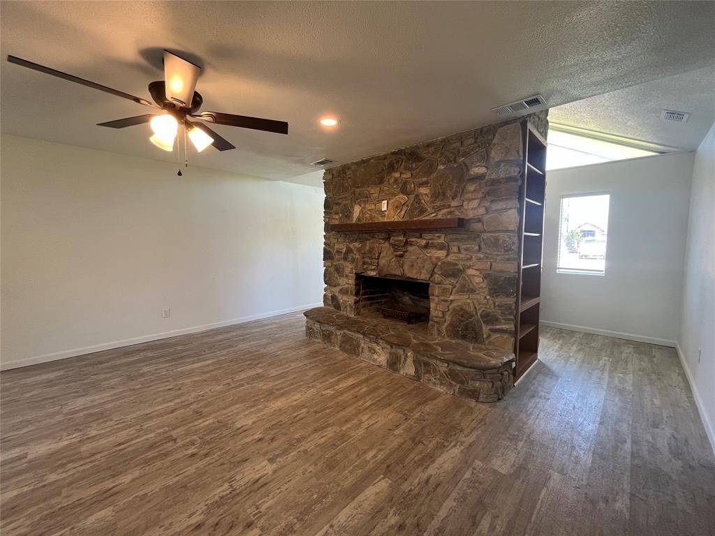 De Cordova, TX 76049,6415 Circo Drive