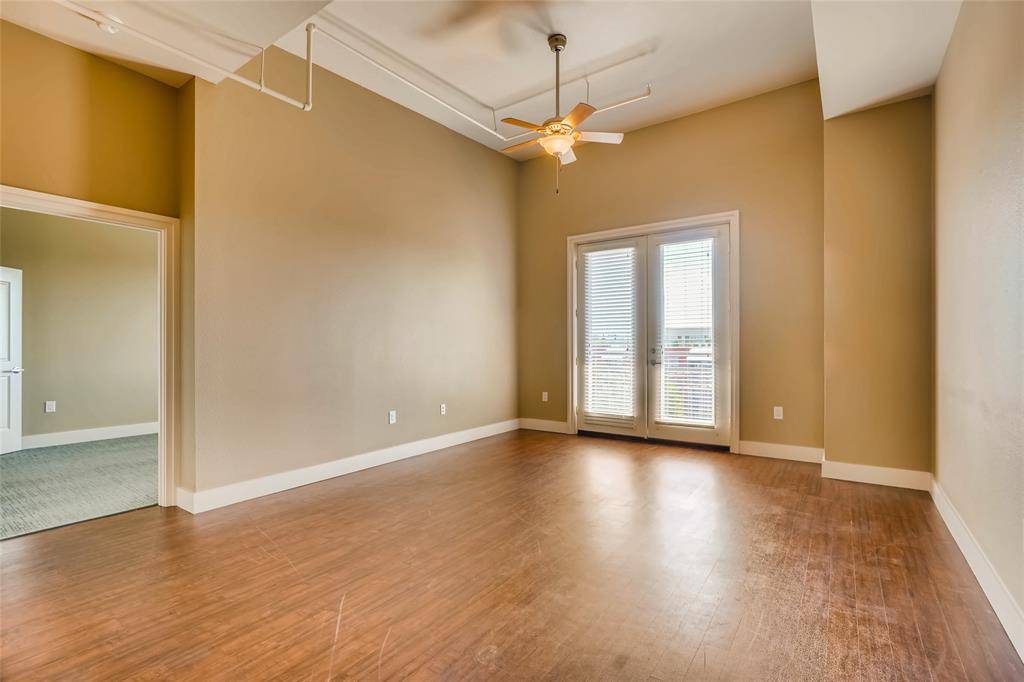 Fort Worth, TX 76104,928 Travis Avenue #401