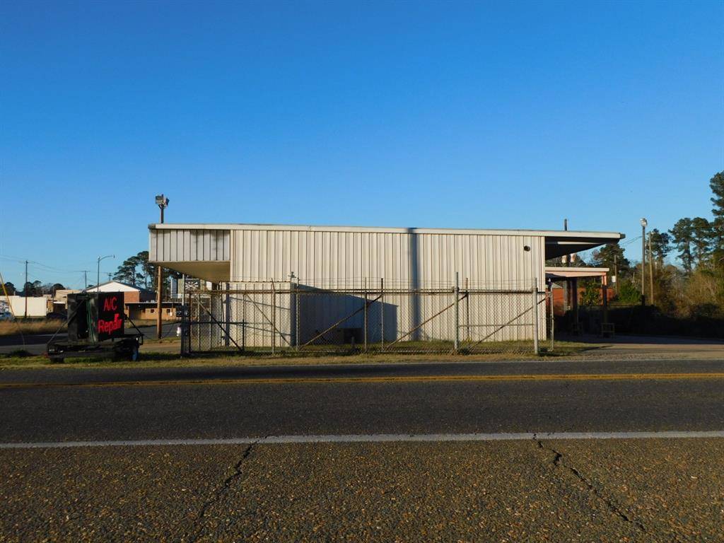 Springhill, LA 71075,101 NE 1st Street