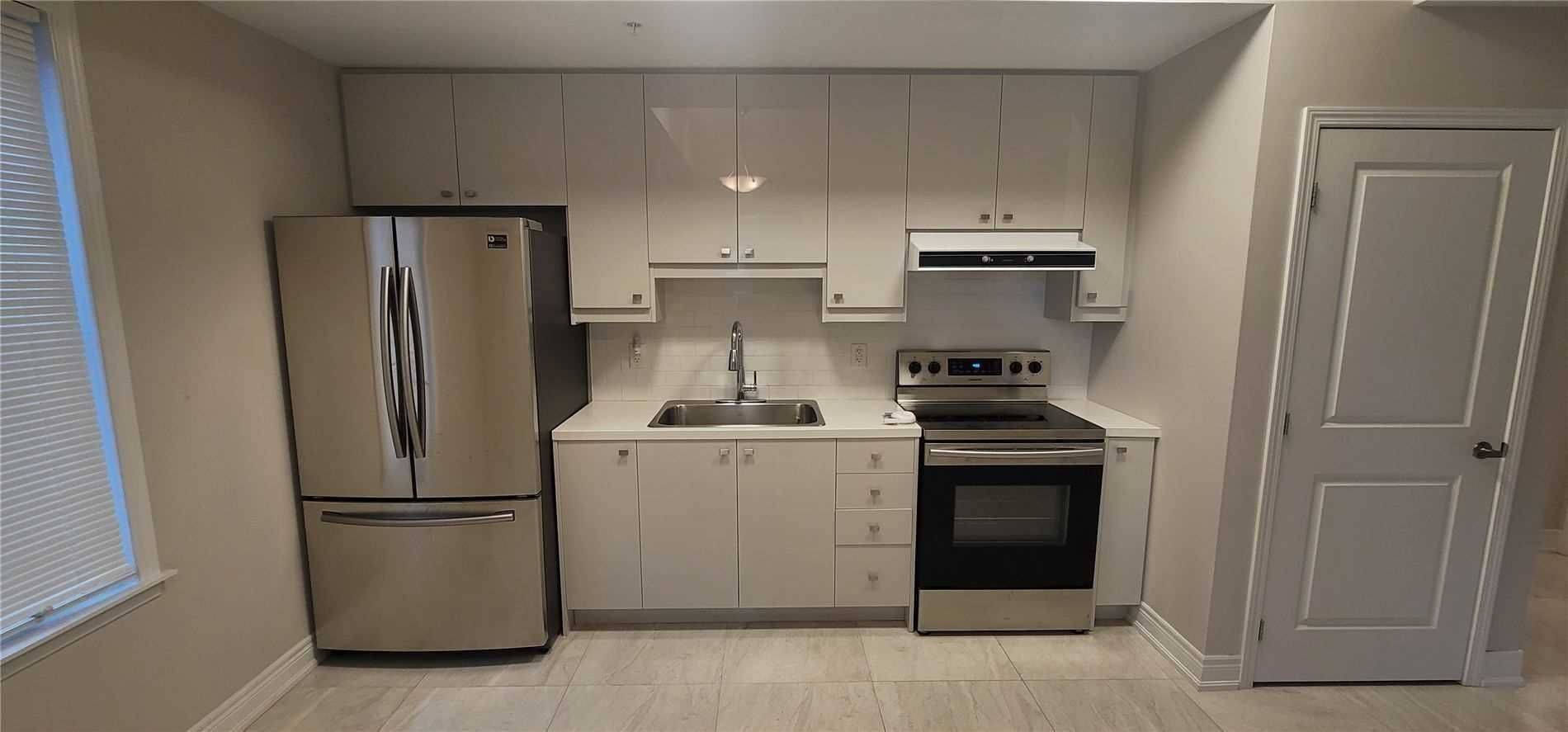 Aurora, ON L4G 1H5,32 Wellington ST E #108