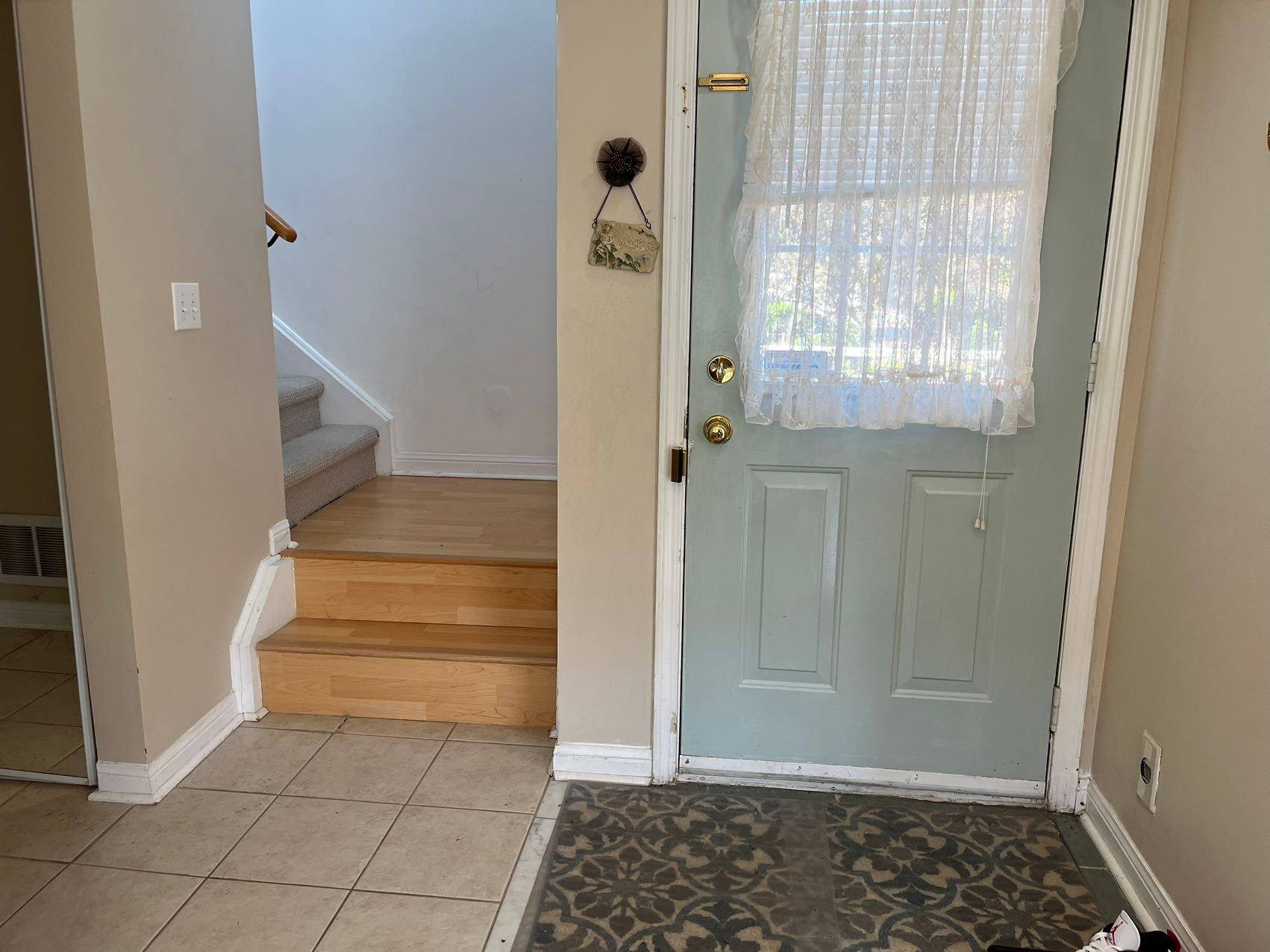 Markham, ON L3R 4G1,8 Cox BLVD #13