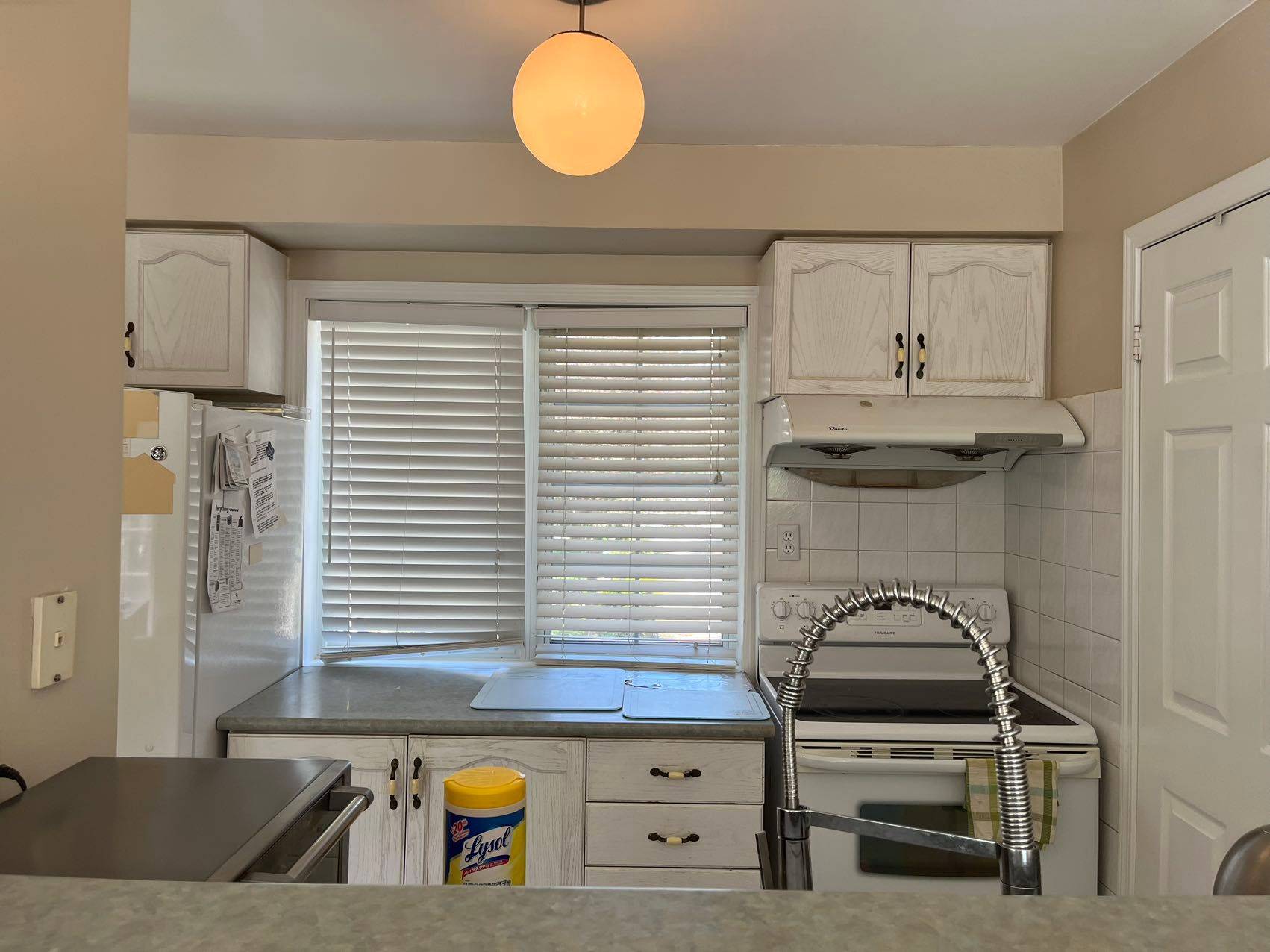 Markham, ON L3R 4G1,8 Cox BLVD #13