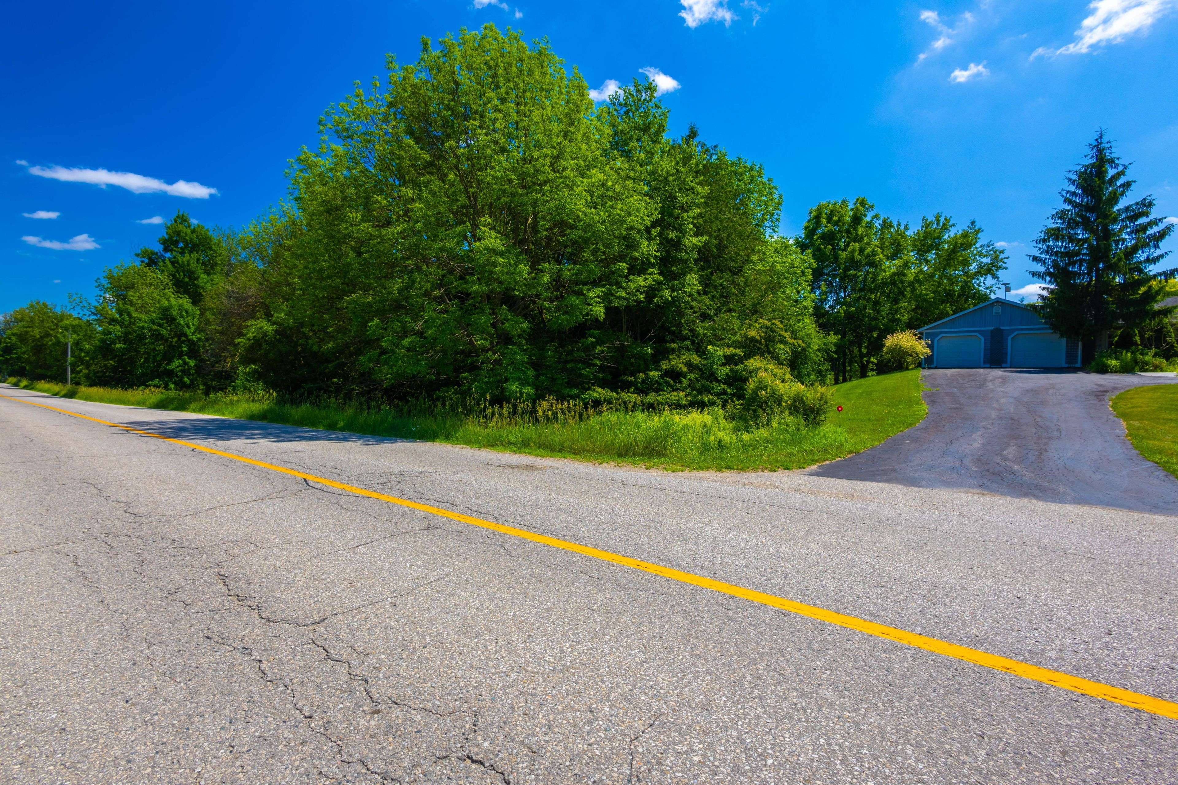 Mapleton, ON N0G 2K0,8232 Concession Road 12 N/A